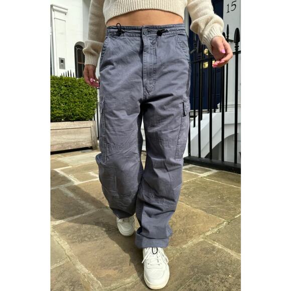 Brandy Melville Womens Jemma Cargo Dark Gray Cotton Pants Small Medium NEW - Picture 4 of 14